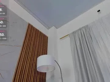 alexa_foxx27 live act