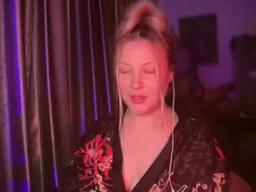 hellyriddle live stage