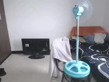 pia_alonzo30 live stage